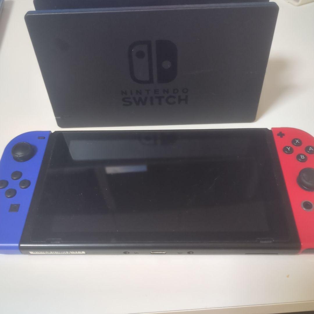Nintendo Switch 本体 青と赤