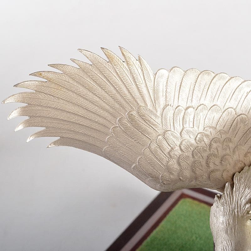 正光作　純銀製　白鷹　 置物　ガラスケース付　M　R5445