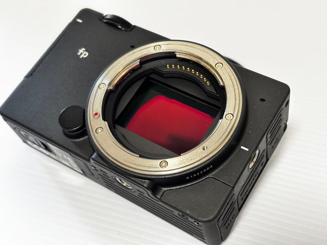 本体・レンズセット　SIGMA fp & 45mm F2.8 DG DN kit