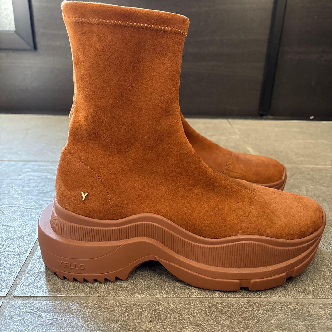 美品　YELLO ソックスブーツ